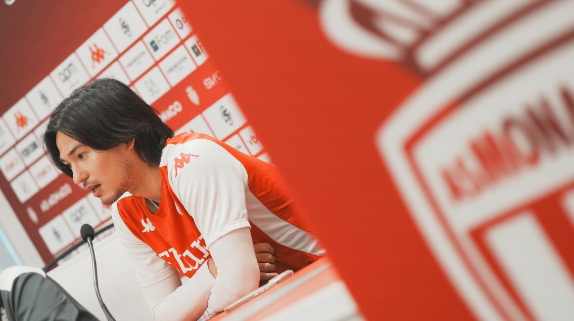 关于兰斯球队主场遭遇惨败,球迷失望不已的信息 关于兰斯球队主场遭遇惨败,球迷失望不已的信息