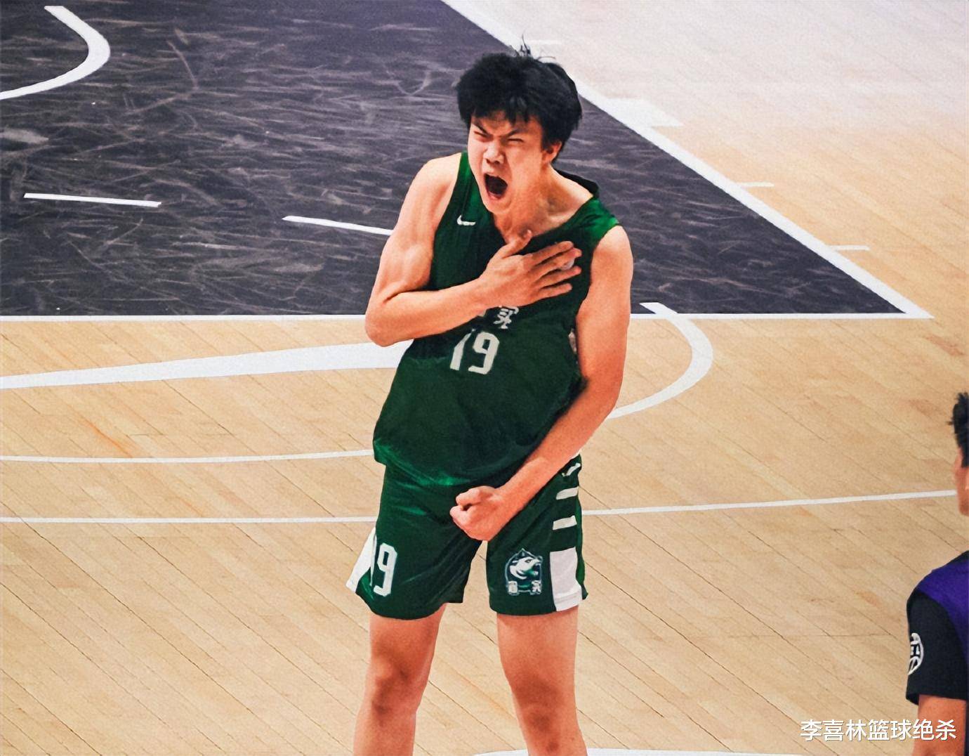 包含亚洲男篮锦标争夺激烈，新星崛起争鸣的词条