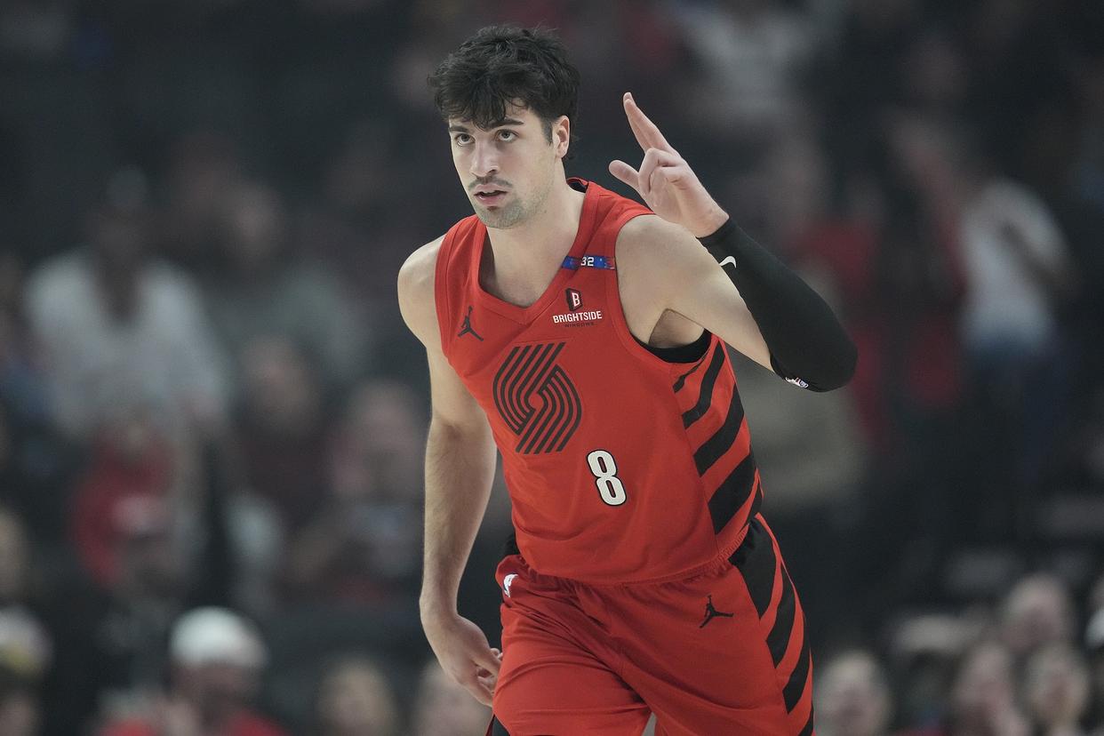 包含阿雷佐主场胜利，成功守住三分领先的词条