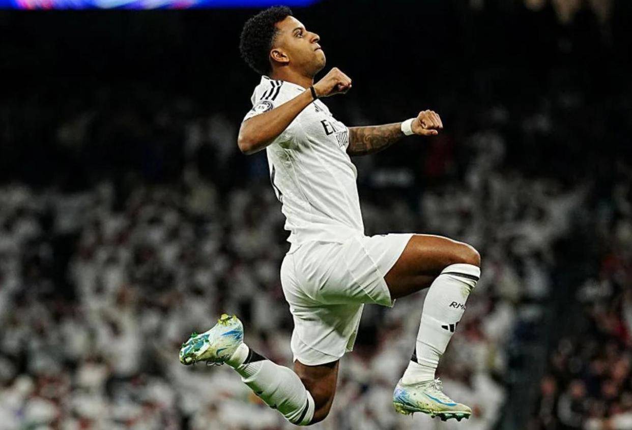 皇家马德里逆转晋级欧冠小组第一 皇家马德里逆转晋级欧冠小组第一