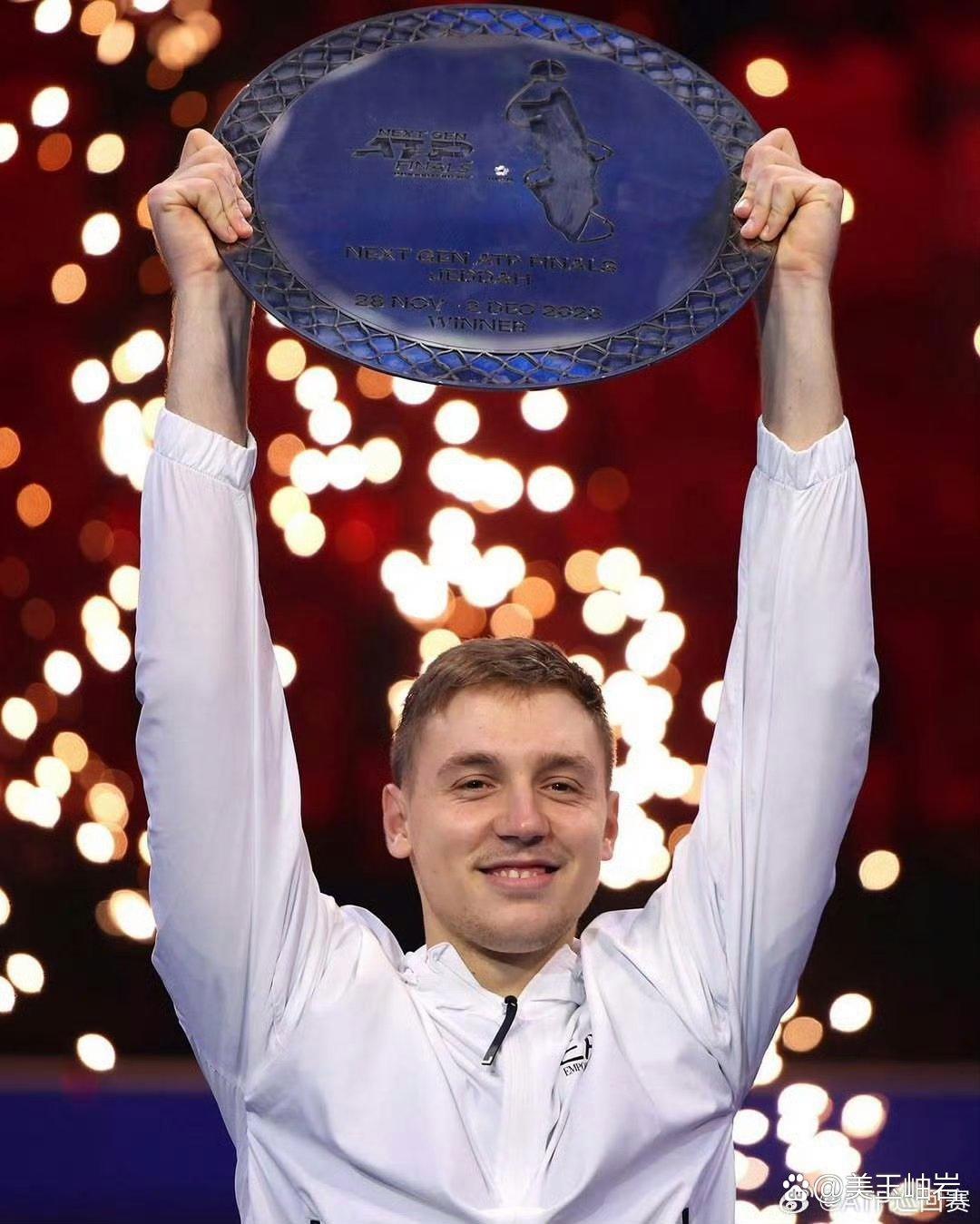 柏林赫塔年轻球员崭露头角，未来可期的简单介绍