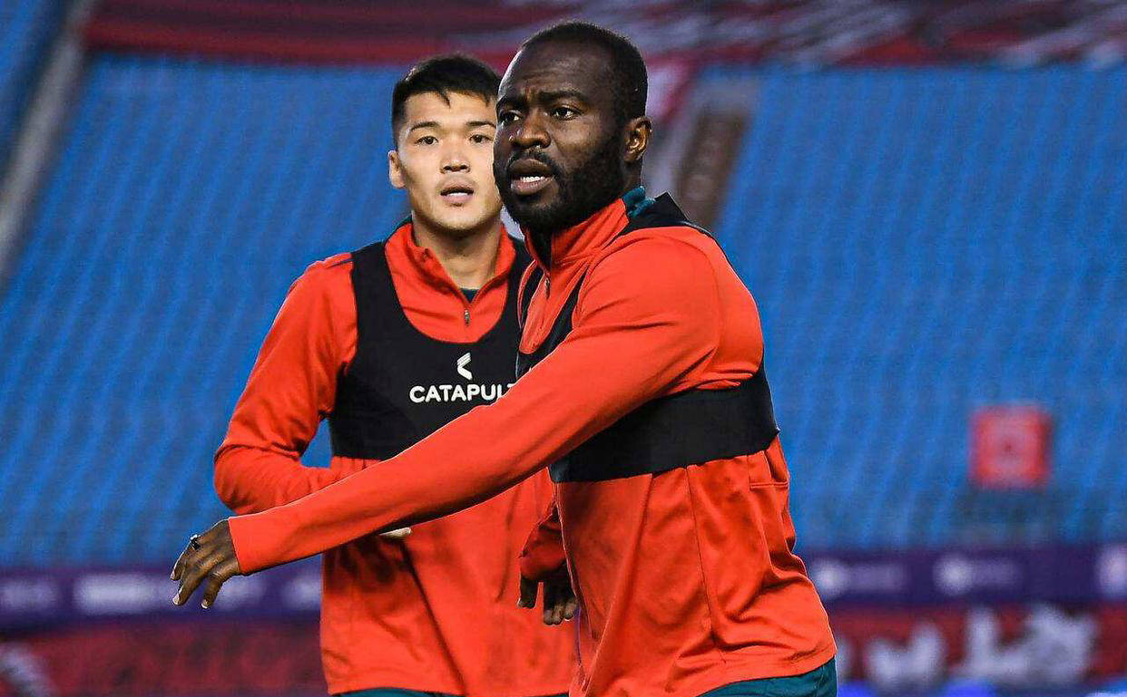 球队新引援登场，期待他们的表现