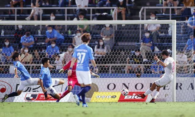 都灵后防线神勇抢断,助球队取胜的简单介绍 都灵后防线神勇抢断,助球队取胜的简单介绍