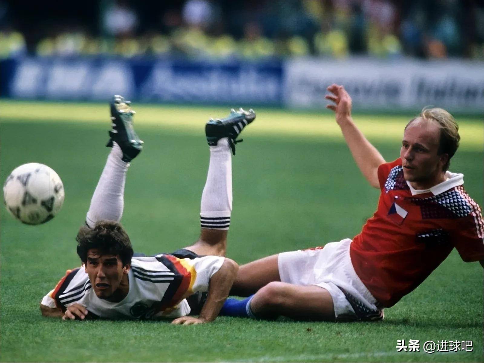 捷克队面临挑战,迎战斯洛文尼亚 捷克队面临挑战,迎战斯洛文尼亚