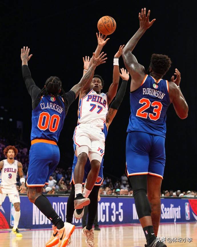 雄鹿惨败76人,遭遇两连败 雄鹿惨败76人,遭遇两连败