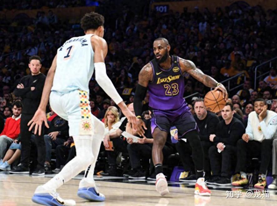 关于湖人大胜马刺,詹姆斯威胁28+7+7帮助球队获胜的信息 关于湖人大胜马刺,詹姆斯威胁28+7+7帮助球队获胜的信息