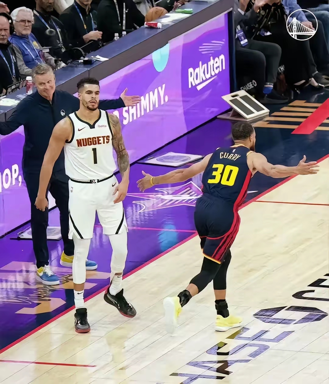 热火B队碾压墨西哥男篮,拉塞尔送出助攻 热火B队碾压墨西哥男篮,拉塞尔送出助攻