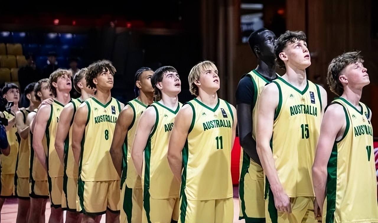 关于中国男篮强势希腊男篮,汉密尔顿爆发神勇的信息 关于中国男篮强势希腊男篮,汉密尔顿爆发神勇的信息