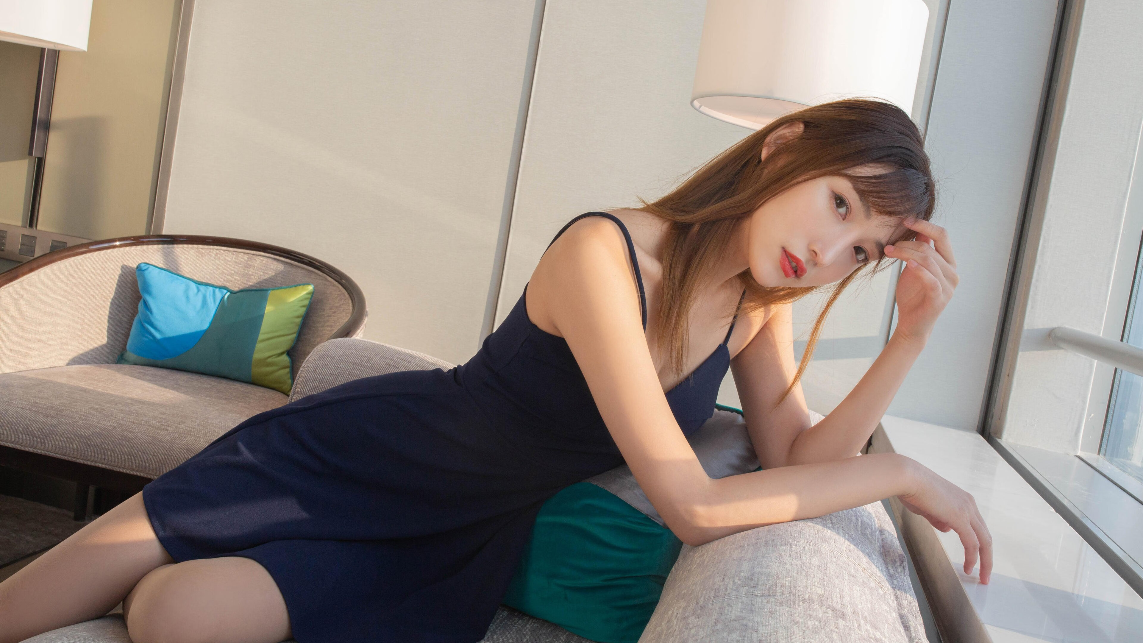 拉文总决赛狂飙接管比赛,太阳力克76人夺关键胜利