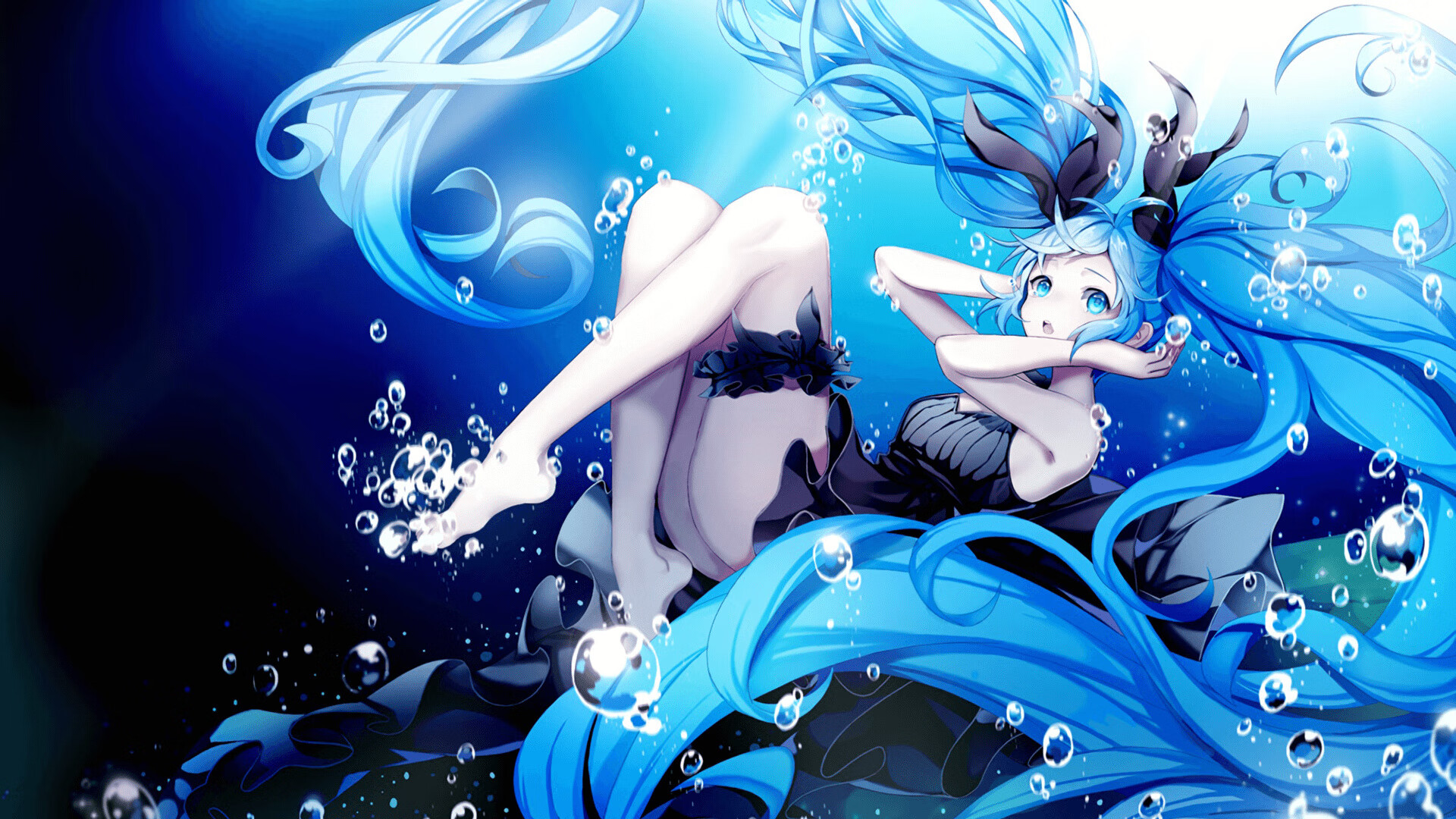 红军火力全开压制马里,富安健洋刷新纪录彰显防守艺术