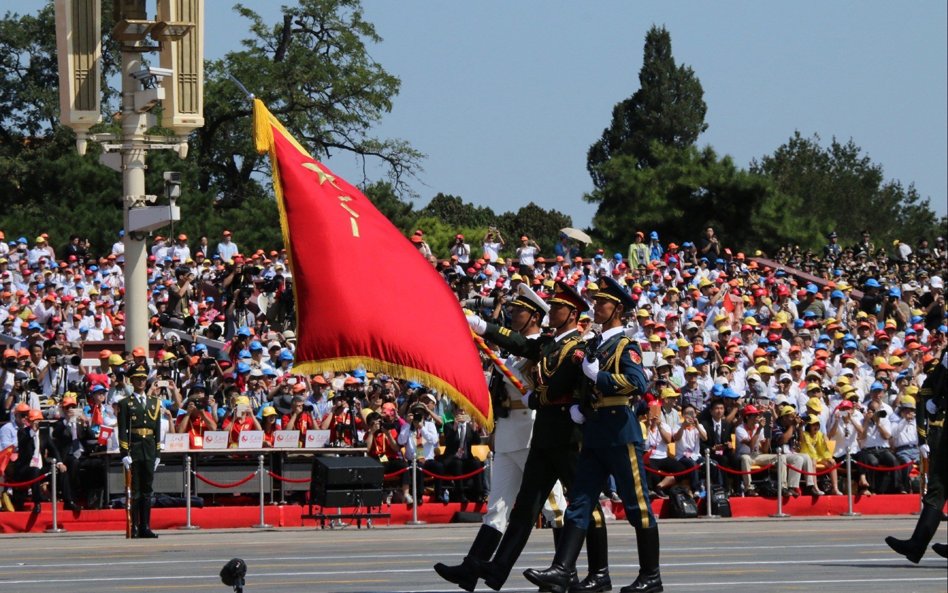 死神镰刀再挥舞！克莱11记三分打爆防线，勇士王朝记忆今夜归来
