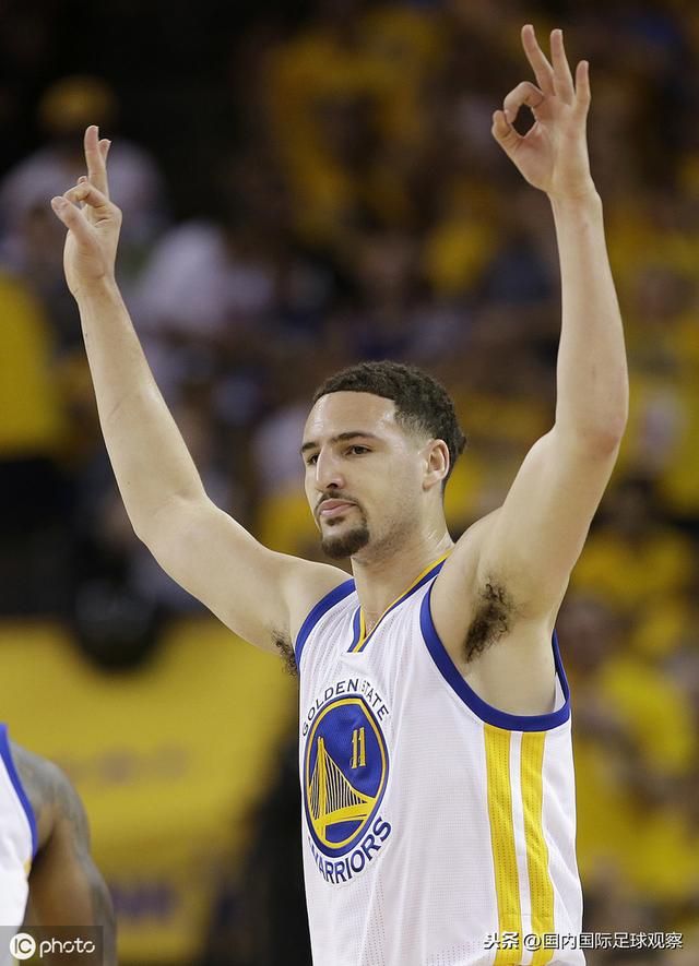 贝恩攻防两端统治，开拓者横扫火箭