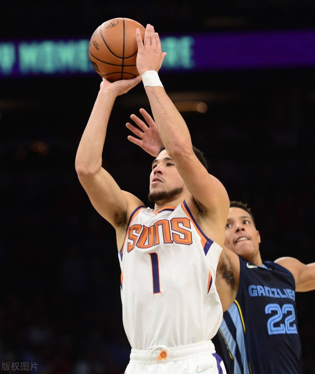 贝恩攻防两端统治，开拓者横扫火箭