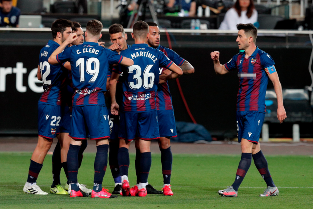 世俱杯参赛资格-欧冠决赛之夜，马克西数据全面爆炸